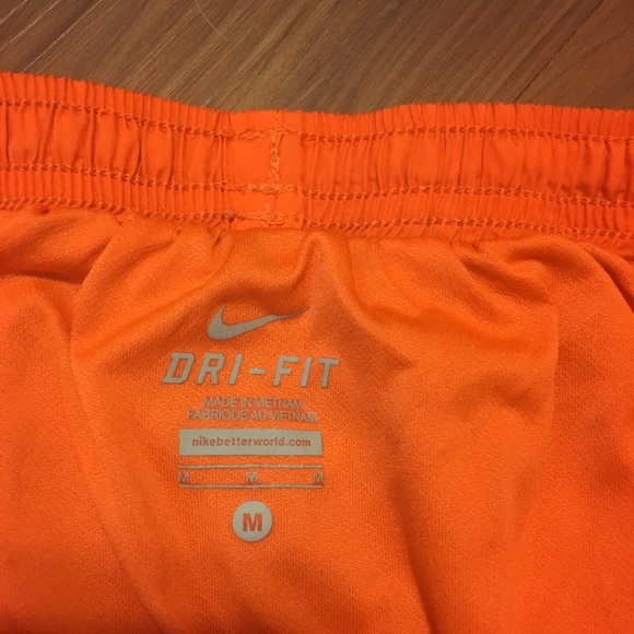 SOLD 💕 Orange Nike running shorts - Picture 3 of 3